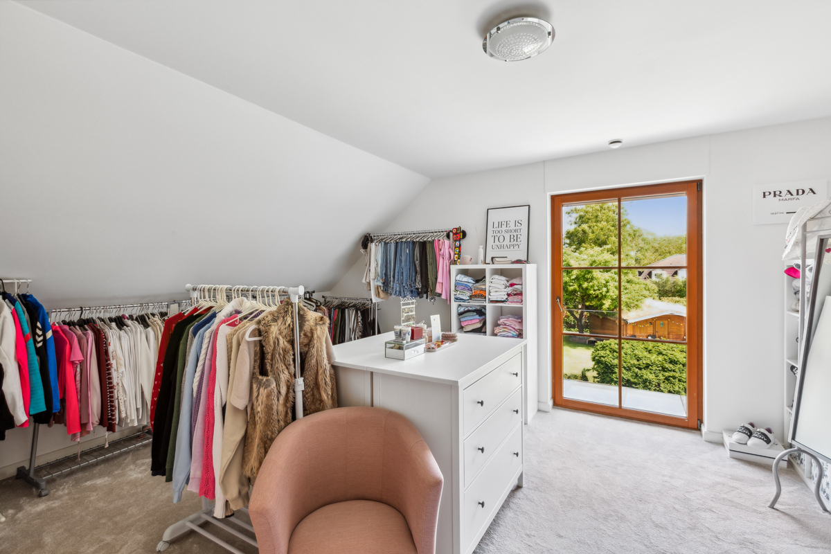 Praktisches Ankleidezimmer