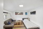 Schlafzimmer 1 WE3 - Kapitalanlage – Vollvermietetes MFH mit vier Wohneinheiten