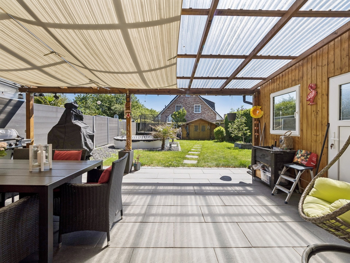 Terrasse und Garten