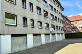 Hamburg-Hamm|Gut geschnittene, renovierungsbedürftige 2,5-Zimmer-Eigentumswohnung mit eigener Garage - Garagen