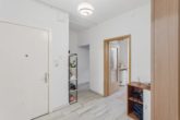 Hamburg-Hamm|Gut geschnittene, renovierungsbedürftige 2,5-Zimmer-Eigentumswohnung mit eigener Garage - Diele I