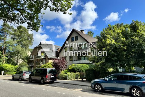 Hamburg-Wellingsbüttel | Zentrumsnahe 2,5-Zimmer-Erdgeschosswohnung mit einer großzügigen Terrasse, 22391 Hamburg / Wellingsbüttel, Erdgeschosswohnung