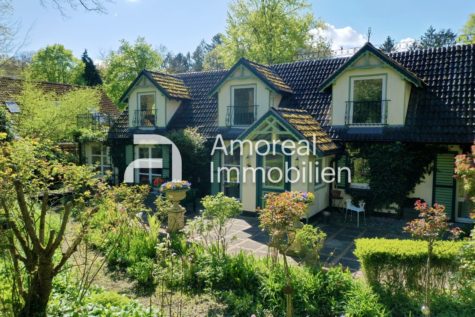 Hamburg – Wohldorf-Ohlstedt | Charmante Landhausvilla mit einem liebevollen Garten im Grünen, 22397 Hamburg, Einfamilienhaus