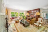 Großzügiger Wohnbereich … - Hamburg – Wohldorf-Ohlstedt | Charmante Landhausvilla mit einem liebevollen Garten im Grünen