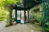Ein gemütliches Plätzchen - Hamburg – Wohldorf-Ohlstedt | Charmante Landhausvilla mit einem liebevollen Garten im Grünen