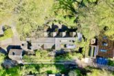 Flachdach für Photovoltaik o. Solarthermie - Hamburg – Wohldorf-Ohlstedt | Charmante Landhausvilla mit einem liebevollen Garten im Grünen