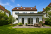 Hinteransicht Sommerlich