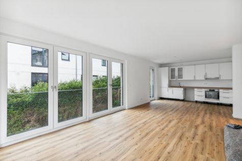 Hamburg – Sülldorf | Hochwertige Eigentumswohnung mit sonnigem Balkon und großem Badezimmer, 22587 Hamburg Sülldorf / Blankenese, Etagenwohnung