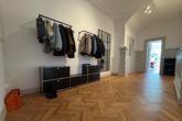 Hereinspaziert! - Exklusive 4-Zimmer-Wohnung mit Einliegerwohnung, Garten und Stellplatz in begehrter Lage