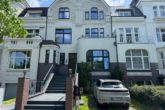 Außenansicht - Exklusive 4-Zimmer-Wohnung mit Einliegerwohnung, Garten und Stellplatz in begehrter Lage