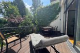 Sonnenverwöhnte Terrasse - Exklusive 4-Zimmer-Wohnung mit Einliegerwohnung, Garten und Stellplatz in begehrter Lage