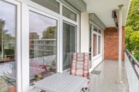 Riesige Loggia