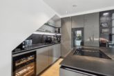 Luxuriöse Gaggenau Küche - Norderstedt | Moderne, lichtdurchflutete Doppelhaushälfte mit luxuriöser Gaggenau Design Küche wartet auf Sie!