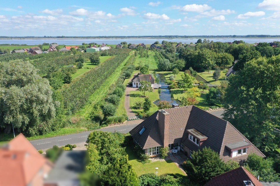 Ihr zu Hause an der Elbe!