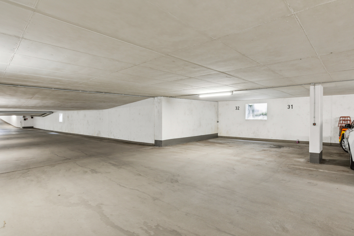 Tiefgaragenstellplatz