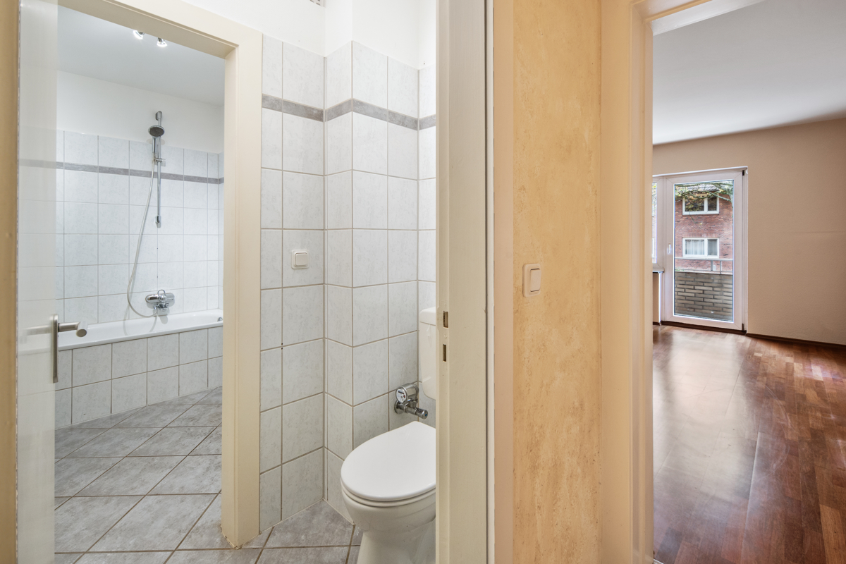 WC separiert vom Badezimmer