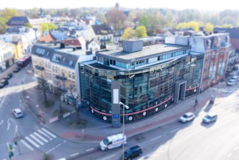 Gewerbe-Ensemble mitten in Hamburgs Osten, 21029 Hamburg, Geschäftshaus