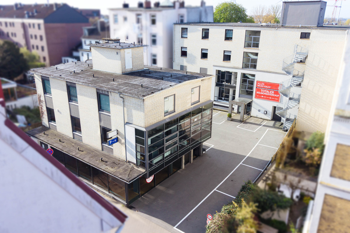 Ansicht Parkplatz & Hinterhaus