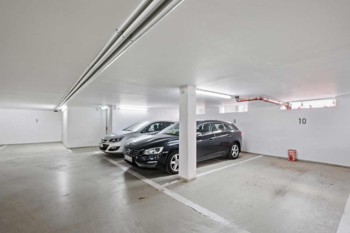 Tiefgaragenstellplatz