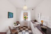 Eckernförde | Traumhafte 3-Zimmer-Wohnung mit Loggia in herrlich ruhiger Lage - großzügige Küche mit Platz für eine Essecke