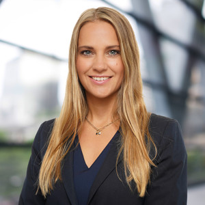 Gina Hennies, Amoreal GmbH