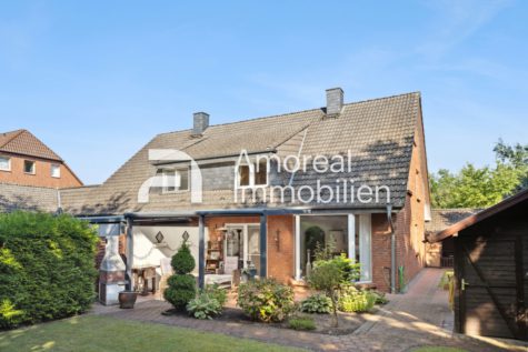 Uetze | Ideal für eine Familie! Schöne 5-Zimmer Doppelhaushälfte mit Carport und sonnigem Garten, 31303 Burgdorf, Doppelhaushälfte