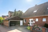 Frontansicht - Uetze | Ideal für eine Familie! Schöne 5-Zimmer Doppelhaushälfte mit Carport und sonnigem Garten