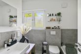 Badezimmer - Hamburg – Schnelsen | Moderne 4-Zimmer-Eigentumswohnung im Neubau in zentraler Lage mit Balkon