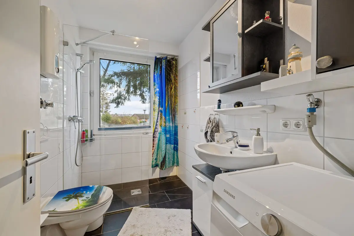Badezimmer EG