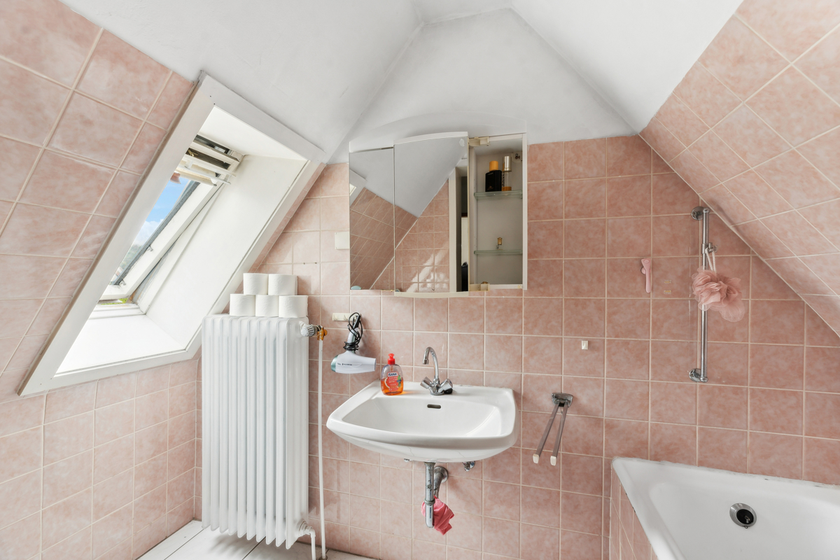 Badezimmer im OG