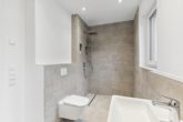 Beispielbild Badezimmer - Schlüsselfertiger Neubau mit 6 hochwertigen Wohneinheiten und hochwertiger Ausstattung!