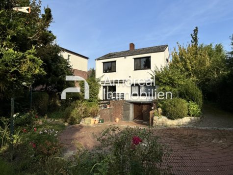 Ellerau | Gepflegtes 4,5-Zimmer-Einfamilienhaus mit Erweiterungspotential in sehr zentraler Lage, 25479 Ellerau, Einfamilienhaus