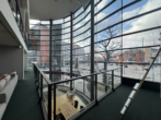 Vorderhaus Glasfront