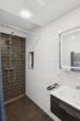Duschbad - Hamburg – Bahrenfeld |Attraktive Mehrzweckfläche im Souterrain mit Kitchenette und PKW-Stellplatz