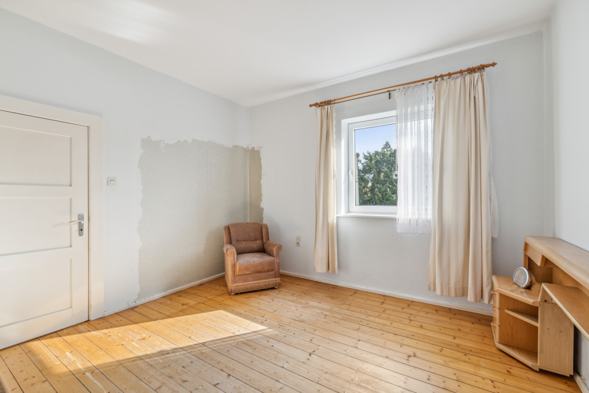 Schlafzimmer III