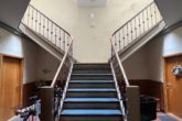 Treppenhaus - Brunsbüttel | Gut vermietetes Mehrfamilienhaus mit 9 Einheiten in zentraler Lage von Brunsbüttel
