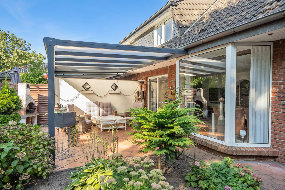 überdachte Terrasse