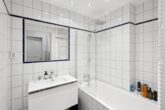 Badezimmer - Hamburg Rotherbaum | Stilvolle Eigentumswohnung mit Sauna und Kamin in Toplage am Mittelweg