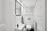 WC - Hamburg Rotherbaum | Stilvolle Eigentumswohnung mit Sauna und Kamin in Toplage am Mittelweg