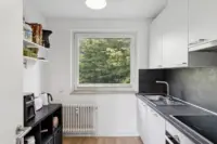 Küche mit Sitzgelegenheit