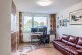 Arbeiten/ Kind - Elmshorn | Modernisierte 3-Zimmer-Wohnung auf Endetage mit großer Loggia und eigenem Stellplatz