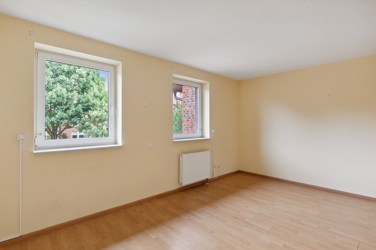 Großzügiges Schlafzimmer