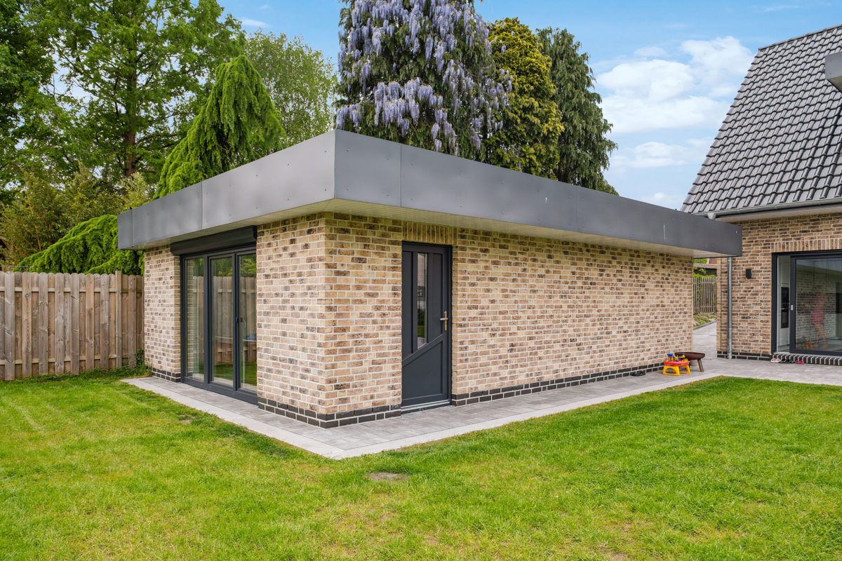 Garage + Büro