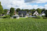 Elmshorn | Familientraum mit luxuriöser Ausstattung in Feldrandlage und Möglichkeit zur Übernahme des Niedrigzins-Darlehens (bis 2050) - Exklusive Feldrandlage des Grundstücks