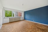 Wohnzimmer - Hamburg-Eidelstedt | Gut geschnittene und helle 2-Zimmer-Wohnung (mit Erbbaurecht) mit Blick ins Grüne